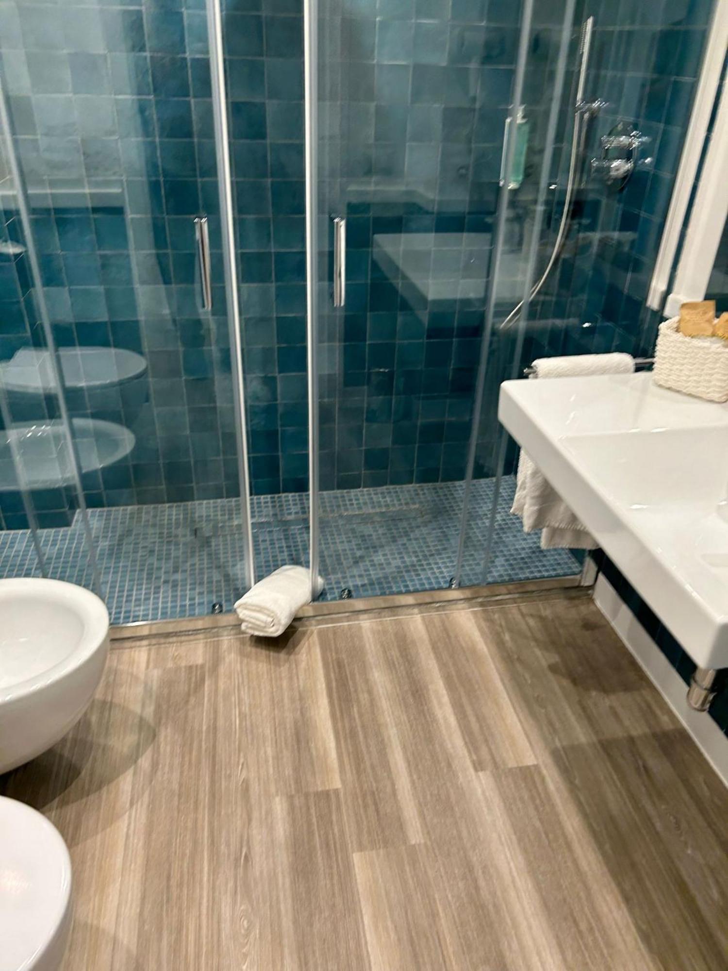 Deluxe Double or Twin Room Sea View